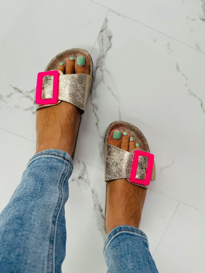 Clasp Gold Slides · 2