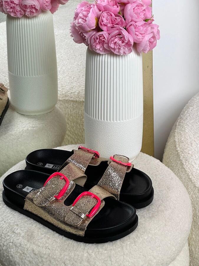 Rikki Gold Slides · 2