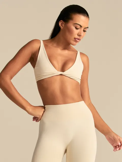 Power Reversible Twist Bra | Off White