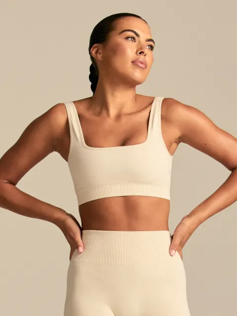Power Scoop Back Bra | Off White
